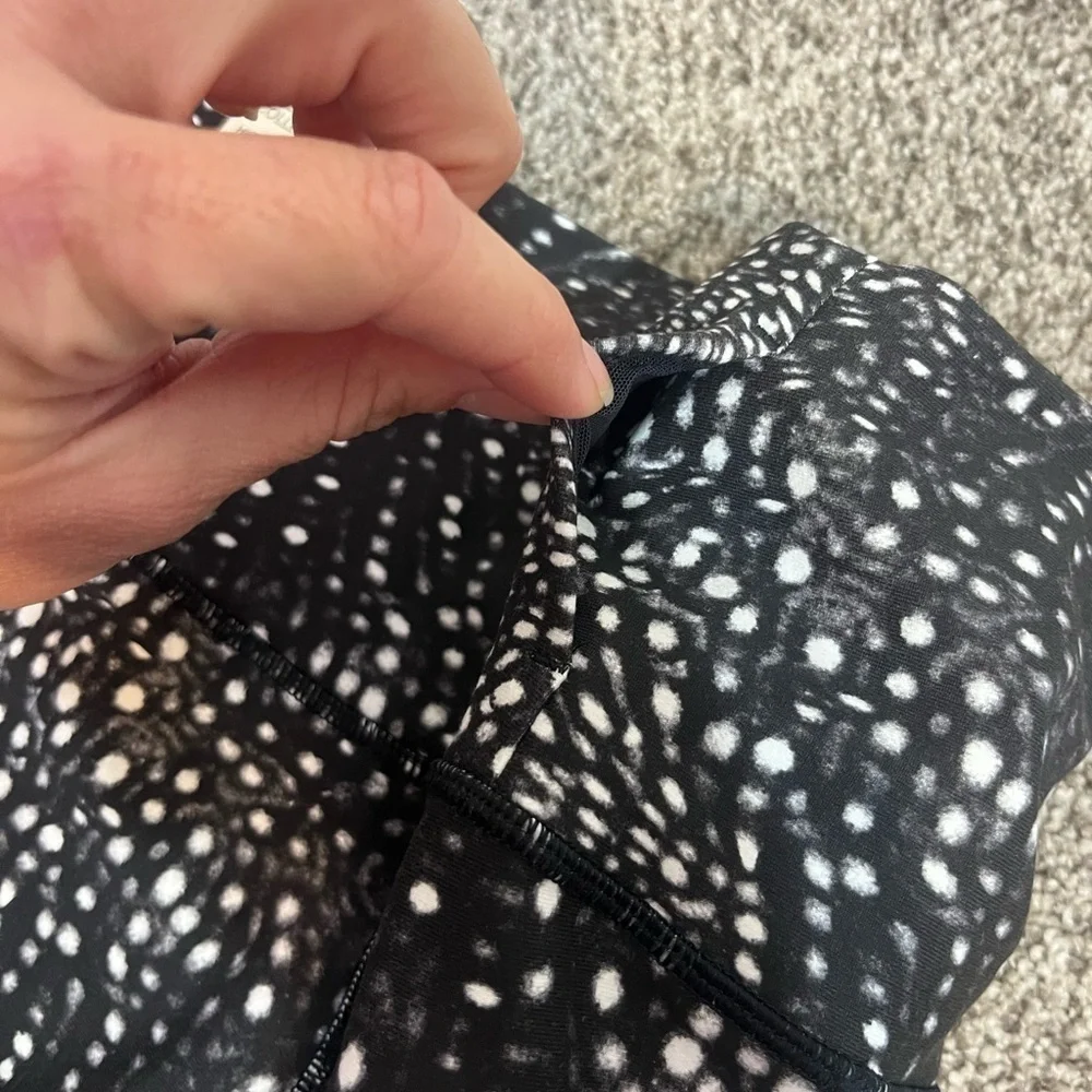 Calia by Carrie Underwood NWT Black and White 7/8 Leggings - Picture 5 of 8